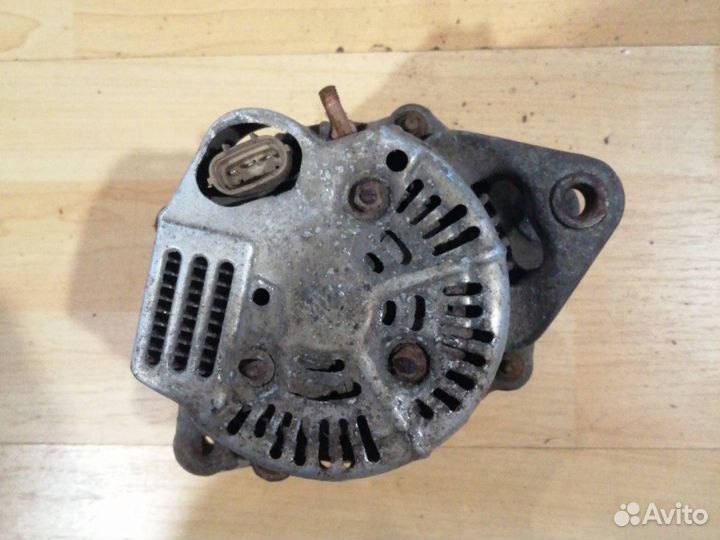 Генератор Toyota 2.0 3sfe