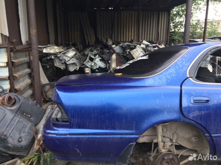 Крыло на Toyota Vista SV32