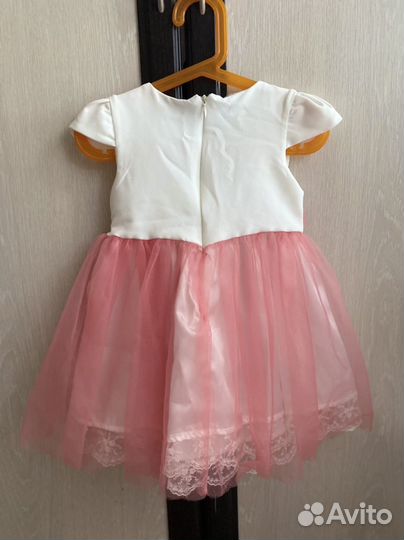 Платье нарядное пышное для девочки 92