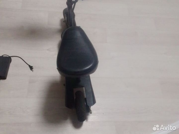 Продаю электро самокат MiniPro S1