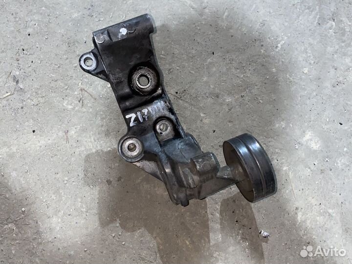 Кранштейн Opel Astra H 1.7cdti Z17DTH