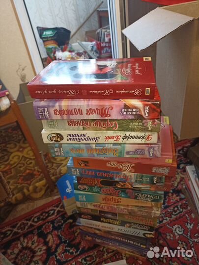 Любовные романы, иронические детективы