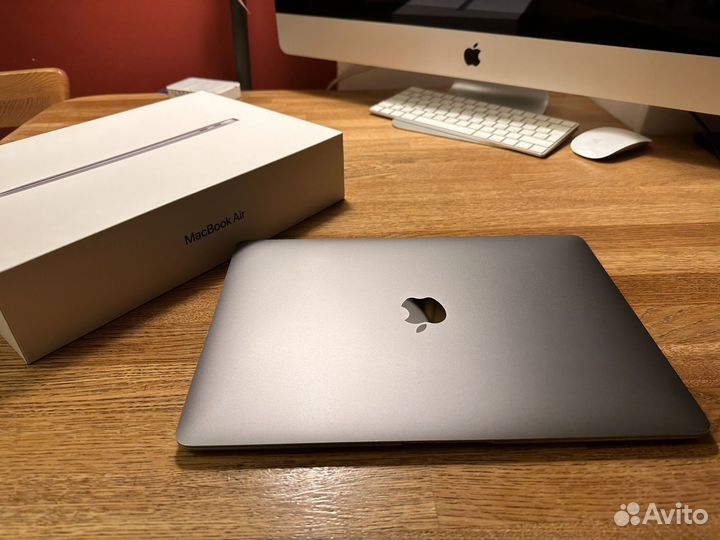 Apple MacBook Air 2020 i5 256 гб