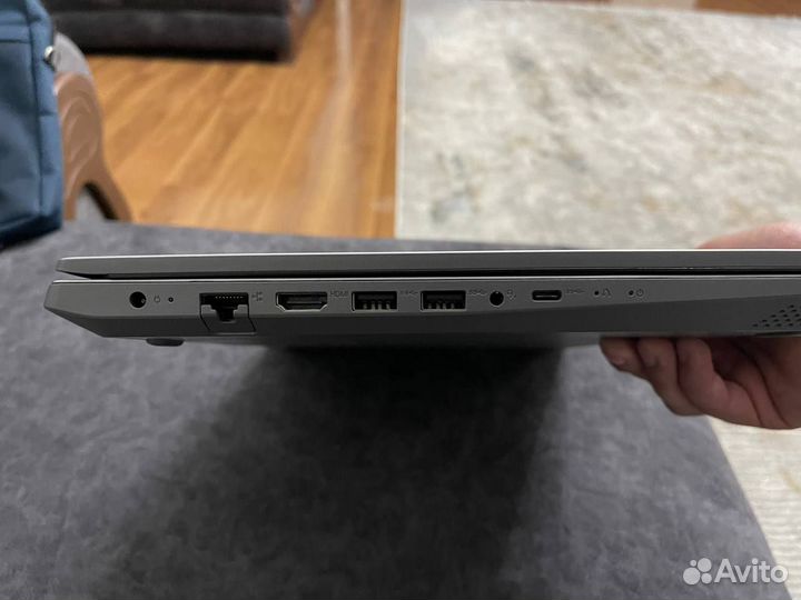 Ноутбук lenovo