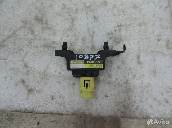 Датчик удара передний правый Subaru Forester 2002