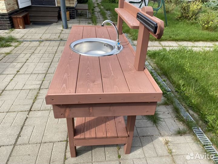 Дачный уличный стол с мойкой