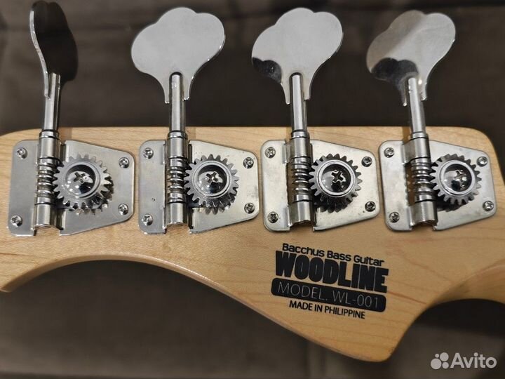 Бас гитара Bacchus WL-001