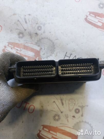 Блок эбу двигателя K7JA700 Renault Symbol