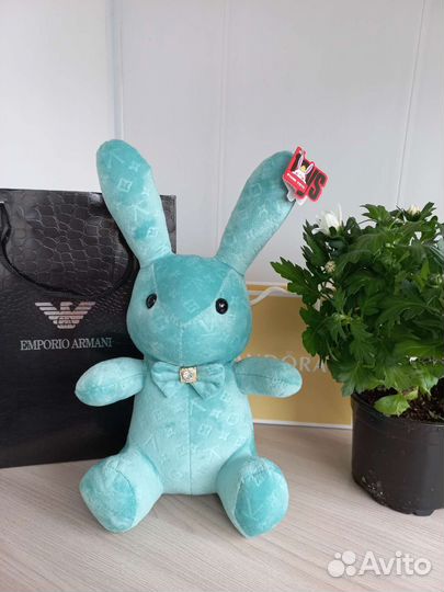 Игрушки разные новые зайчик Луи Витон