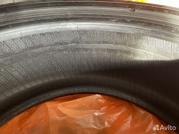 Triangle IceLink Trin PS01 235/45 R18