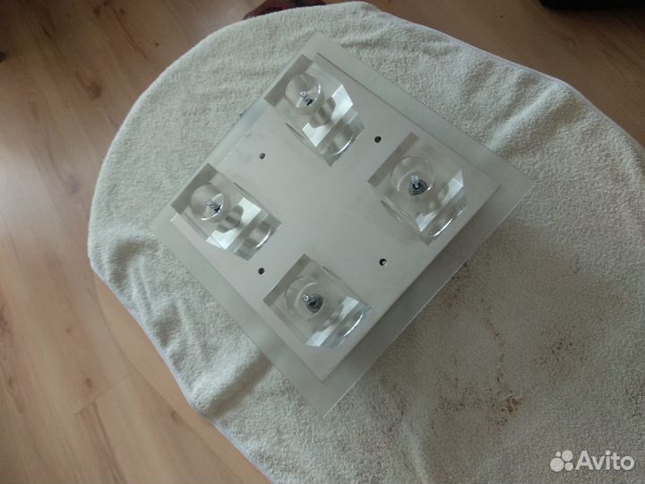 Люстра-светильник