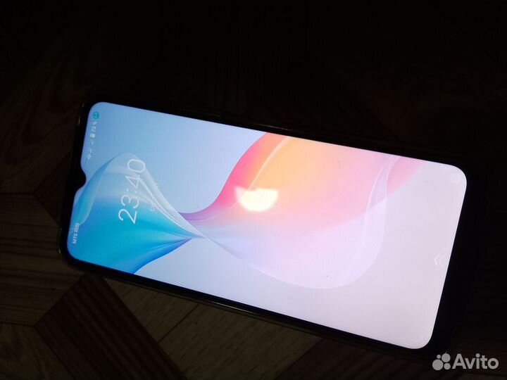 Телефон vivo y21