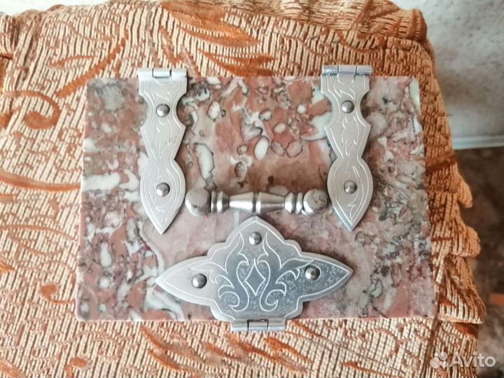 Шкатулка для ювелирных украшений