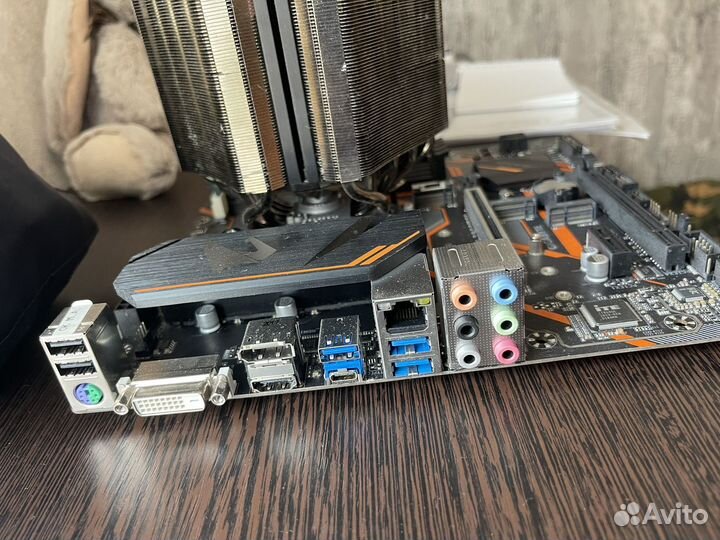 Материнская плата с процессором i5 9400f