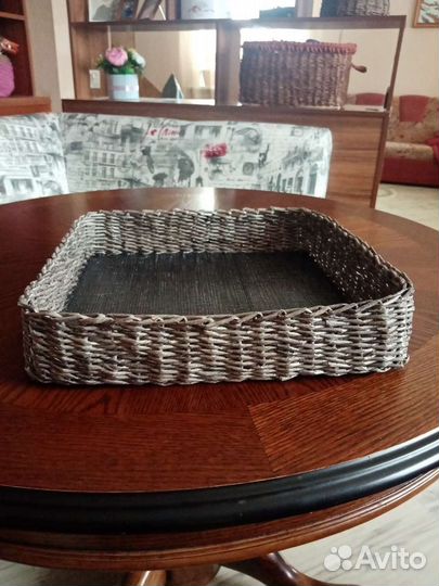 Поднос плетёный
