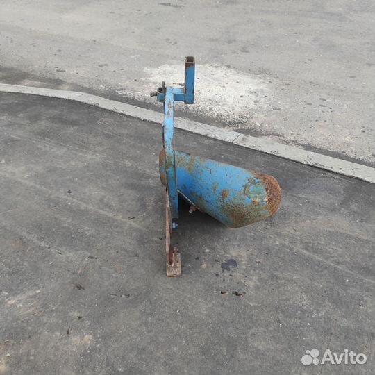 Плуг для мотоблока мтз