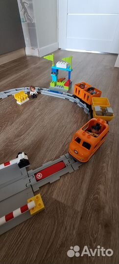 Лего Дупло,грузовой поезд и аэропорт