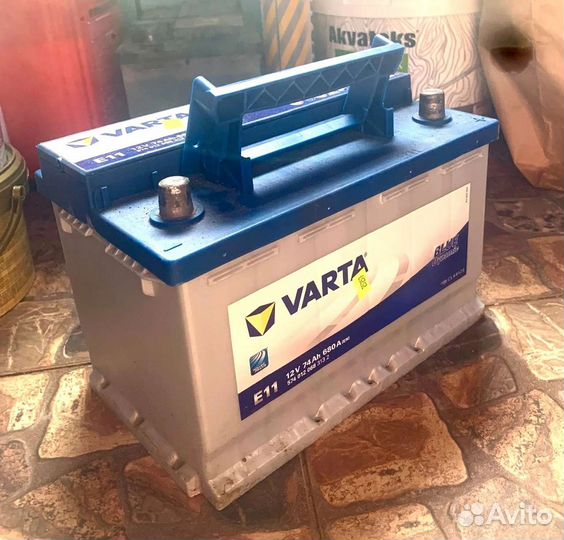 Аккумулятор varta blue dynamic E11 74 Ач 680А