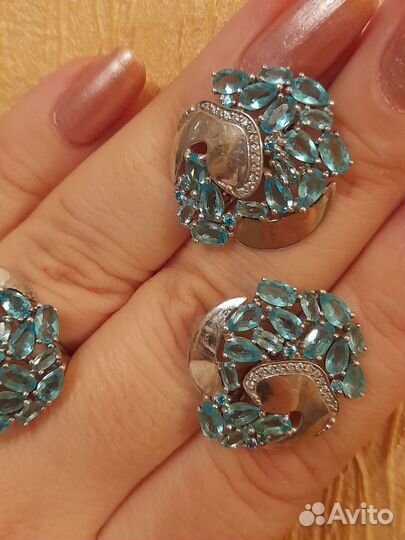 Серебряный комплект с топазами