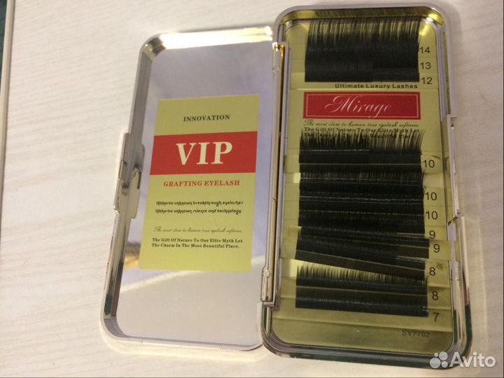 Ресницы. Пинцет. Материалы для наращивания ресниц