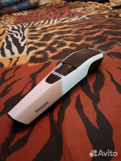 Машинка триммер для подстригания бороды и головы