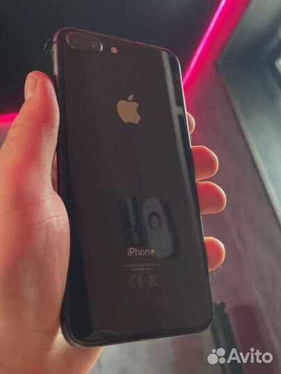 iPhone 8 Plus, 64 ГБ