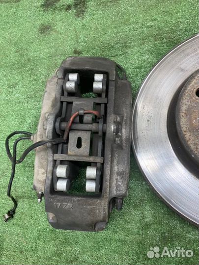 Комплект тормозов передний Volkswagen Touareg 7L