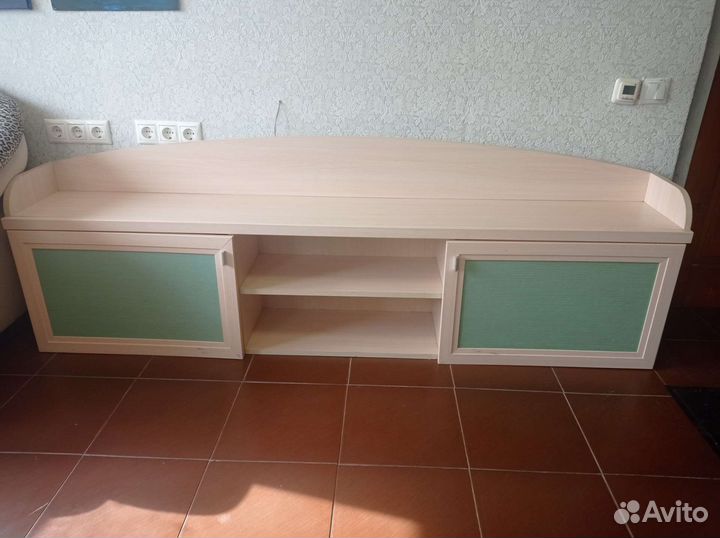 Тумба под тв белая