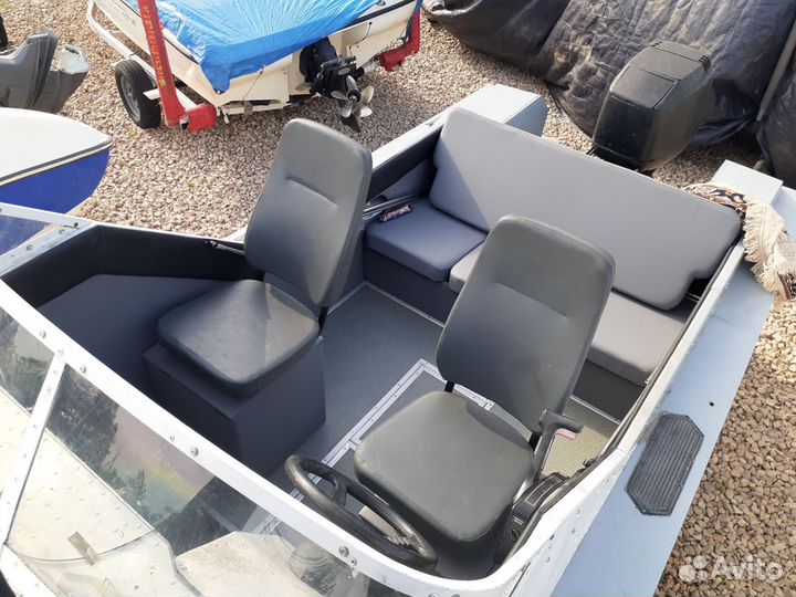 Амур-2 (с каютой) + мотор mercury 90