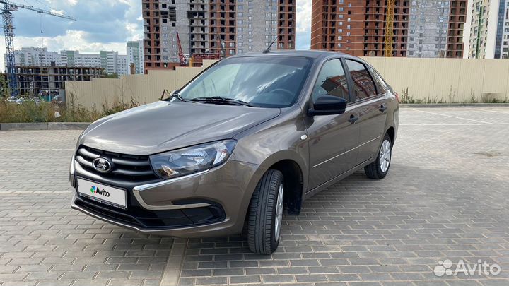 LADA Granta 1.6 МТ, 2019, 14 000 км