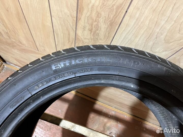 Goodyear EfficientGrip 255/45 R20