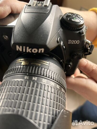 Зеркальный фотоаппарат nikon d200