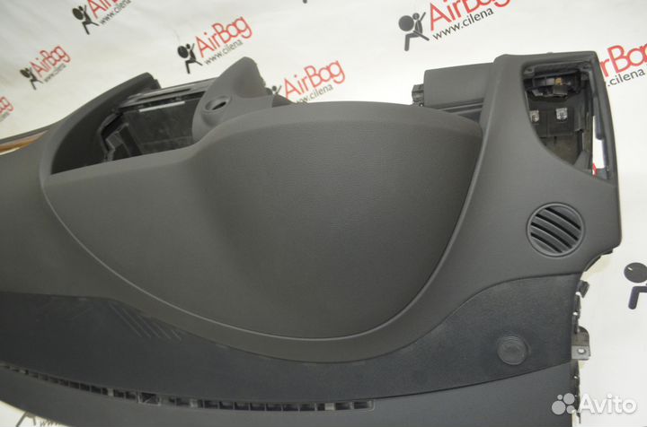 Торпедо панель приборов Audi Q7