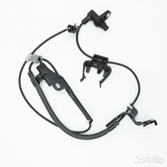 Датчик ABS Toyota Highlander передний правый