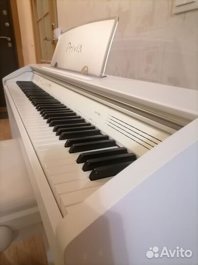 Цифровое пианино Casio Privia