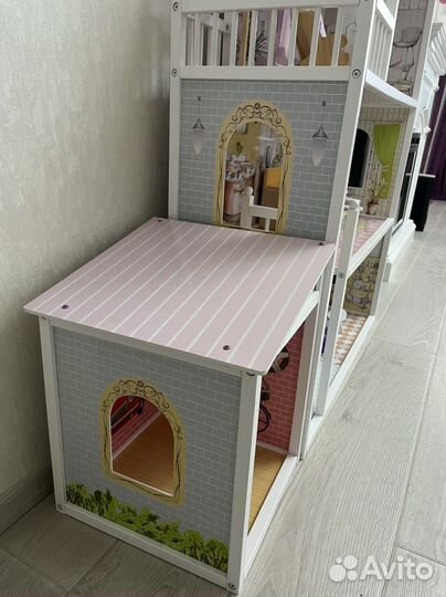 Домик кукольный с мебелью