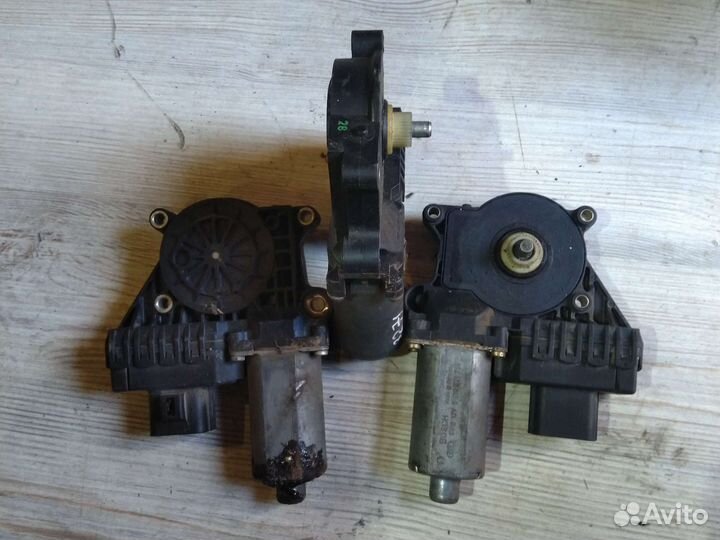 Моторчик стеклоподъемника Mondeo 3 / Focus 1