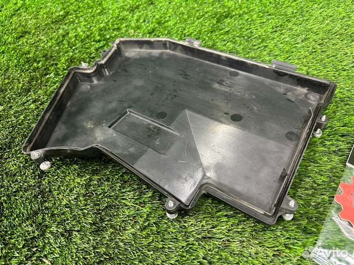 Крышка блока предохранителей Bmw 7 E66 N62B48 2005