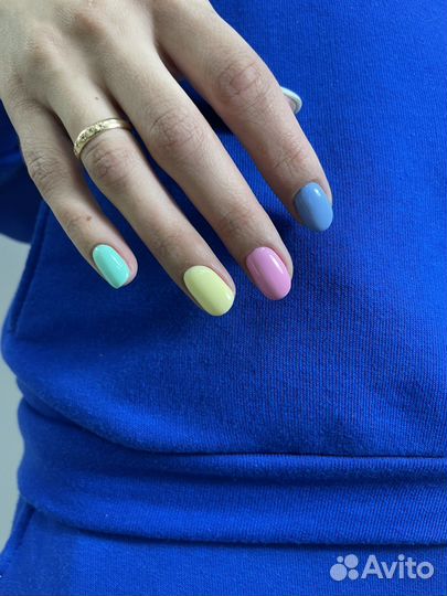 Педикюр с покрытием лаком