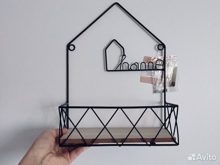 Новая настенная полка металлическая для декора