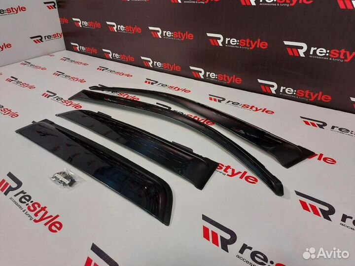 Ветровики Toyota Hilux Surf 210 2002-2009 S1290