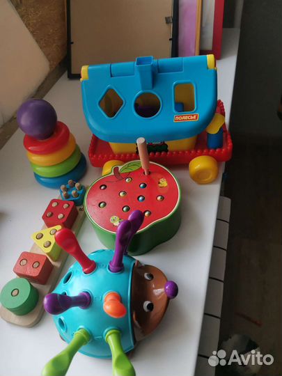 Развивающие игрушки