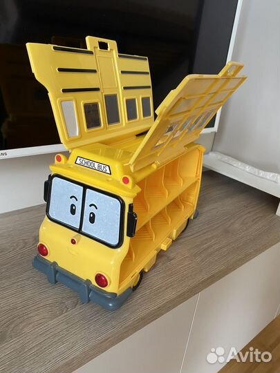 Игрушка автобус гараж кейс Скулби