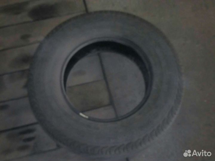 Continental Vanco 2 225/75 R16C