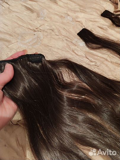 Волосы на заколках