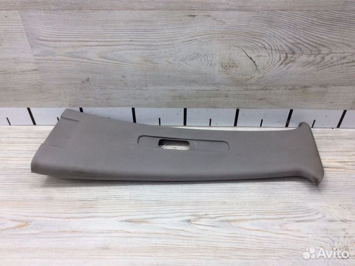 Обшивка стойки средней верхняя левая Mitsubishi