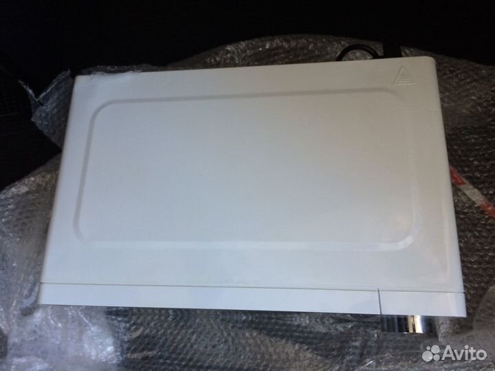 Микроволновая печь бу рабочая MO17E1W горения