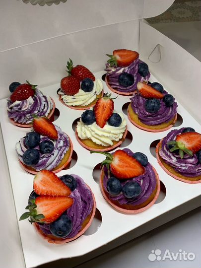 Капкейки, кексы, меренговый рулет на заказ
