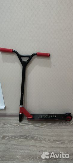 Трюковой самокат strolly б/у