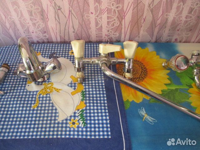 Смеситель для ванной